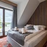 Watra, Jacuzzi Wewnetrzne, Sauna I Bilard Na Wylacznosc *