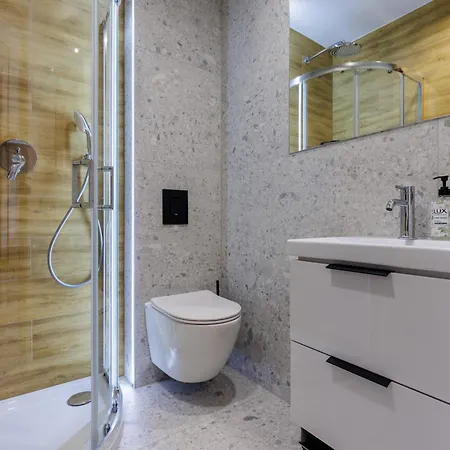 Watra, Jacuzzi Wewnetrzne, Sauna I Bilard Na Wylacznosc Villa *